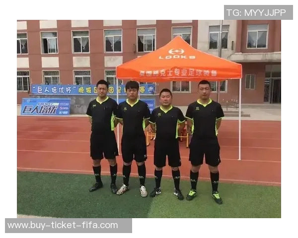 足球队员7号的传奇故事与背后的奋斗历程揭秘